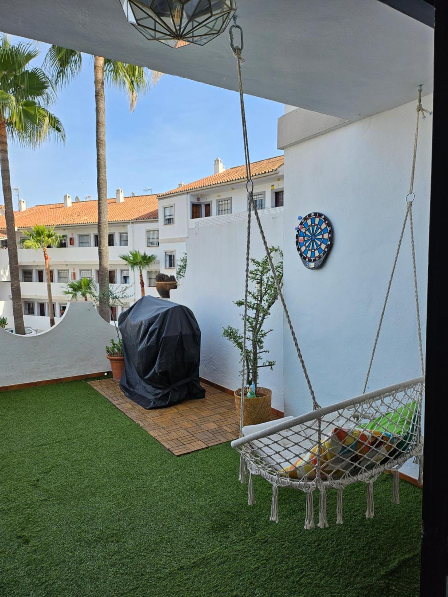 Apartamento En Mijas Con Terraza, Capacidad Para 5 Personas Con Piscina De Temporada Málaga Exteriör bild
